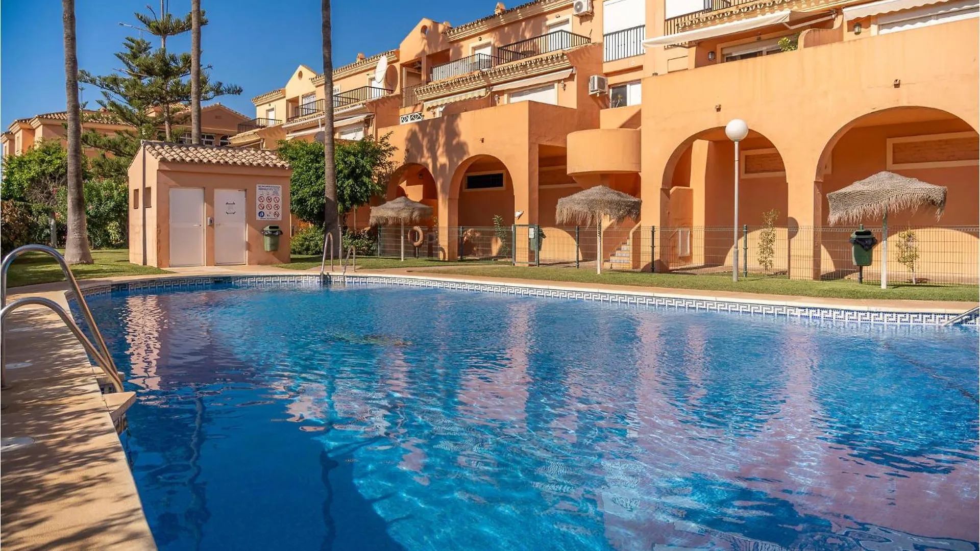 3 Bedroom Cozy Apartment In Las Lagunas De Mijas La Cala De Mijas